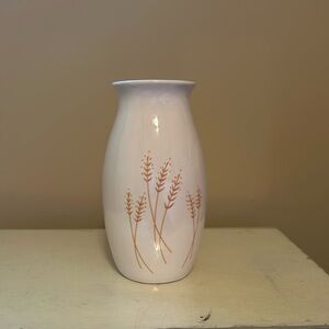 Ceramic wheat vase